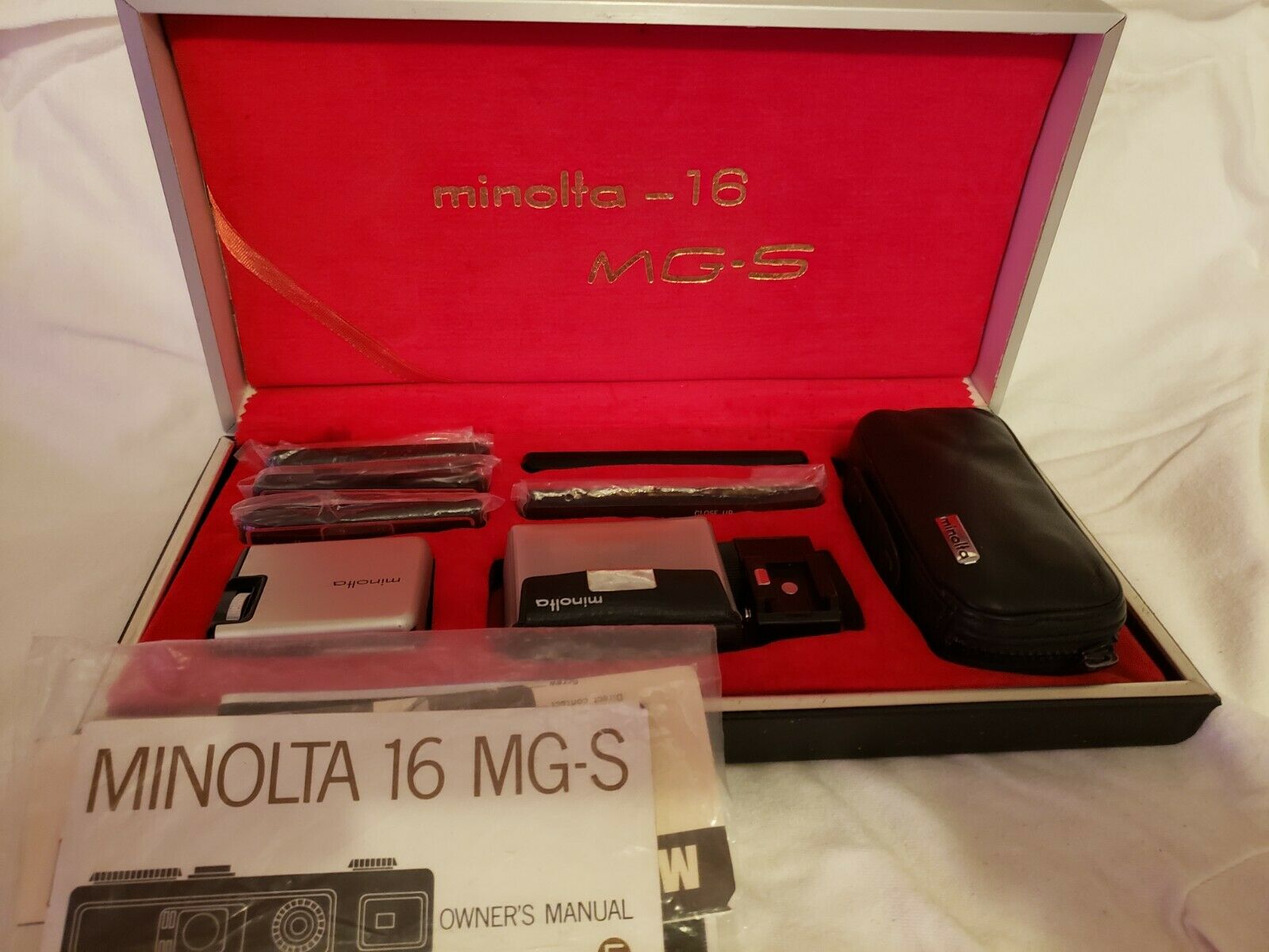 Minolta-16 Mg-s Subminiature “spy” Camera - Complete Kit W/accessories